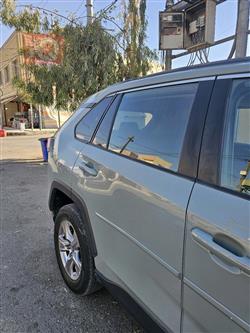 تۆیۆتا ڕاڤ 4